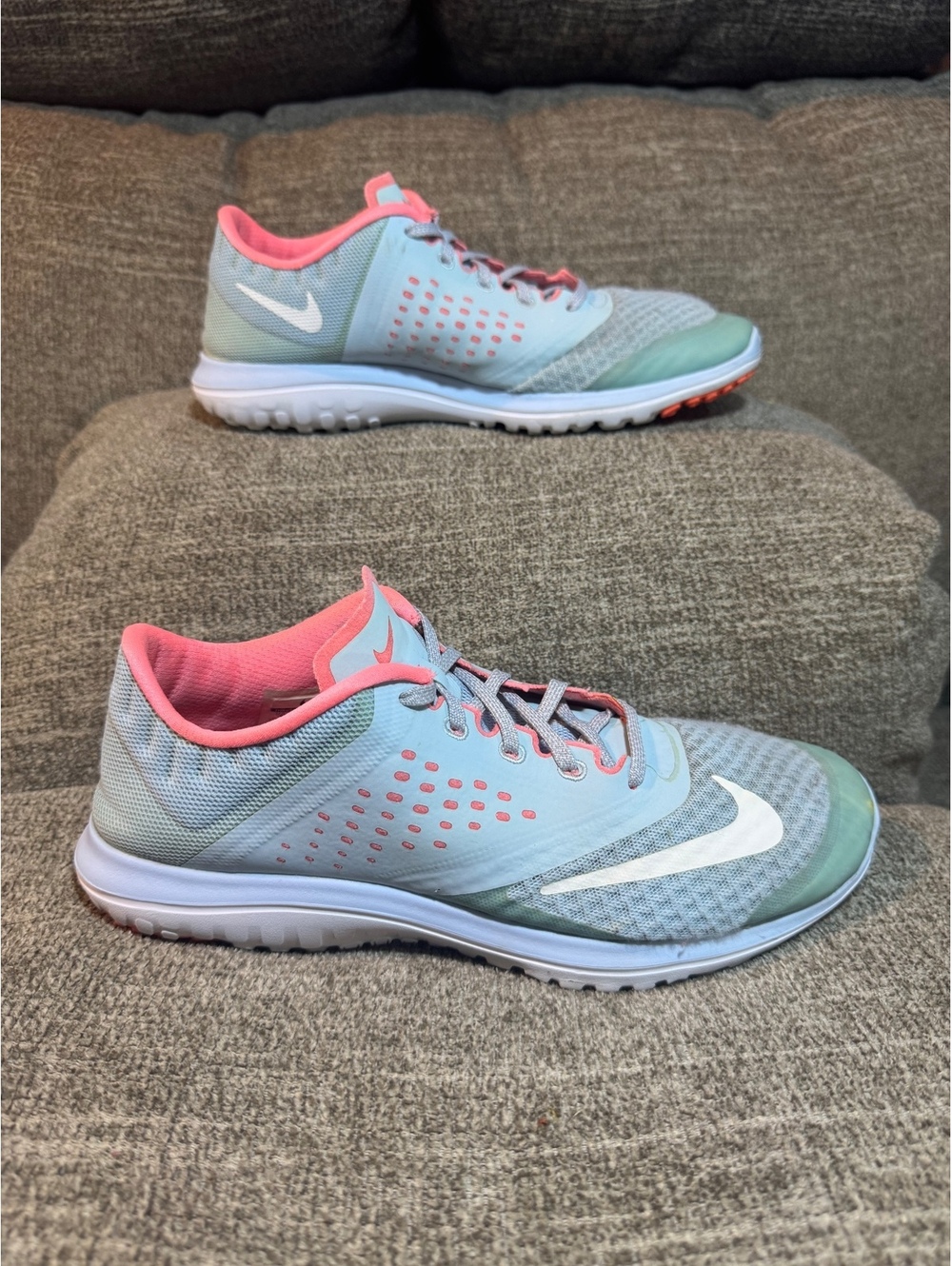 Nike FS Lite Run 2 Women's Running Shoes Blue Pink Coral Size 9